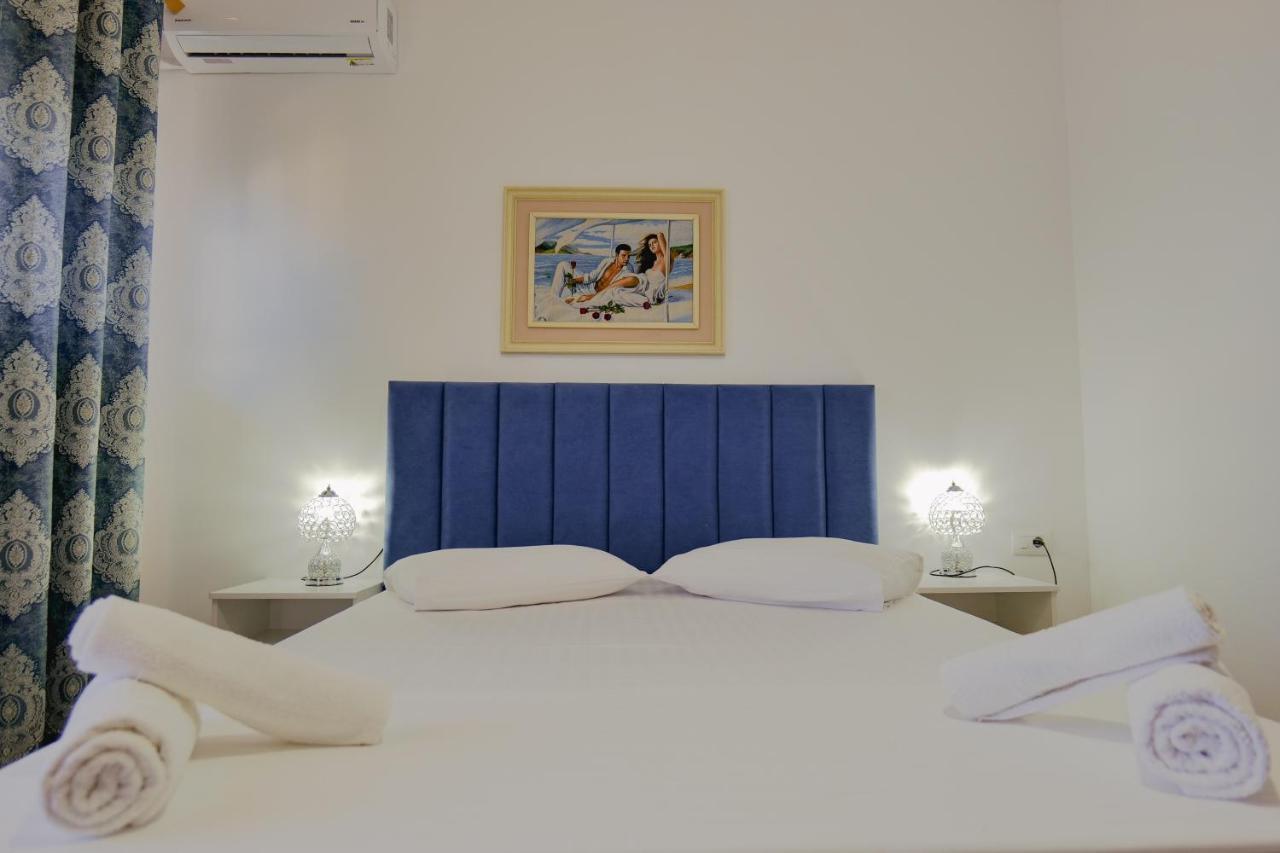 Eleni Guest House Sarandë Exterior foto